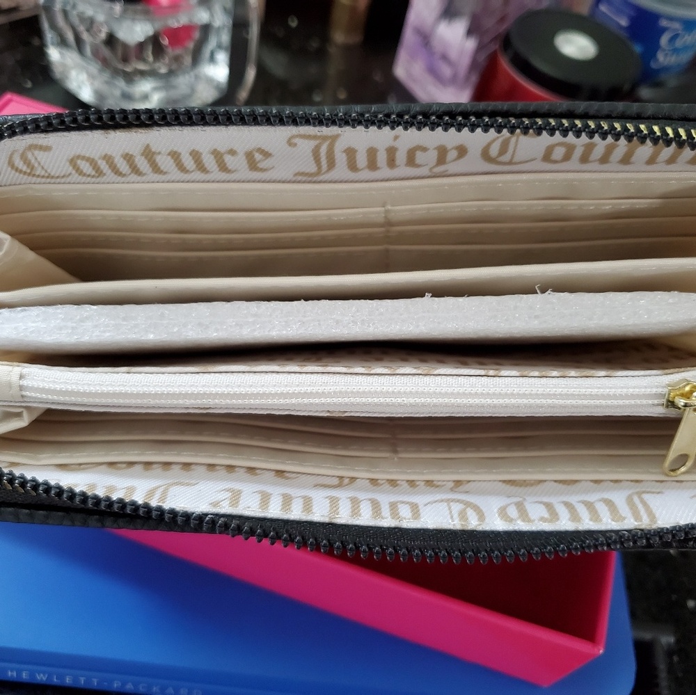 Wallet - Picture 3 of 3